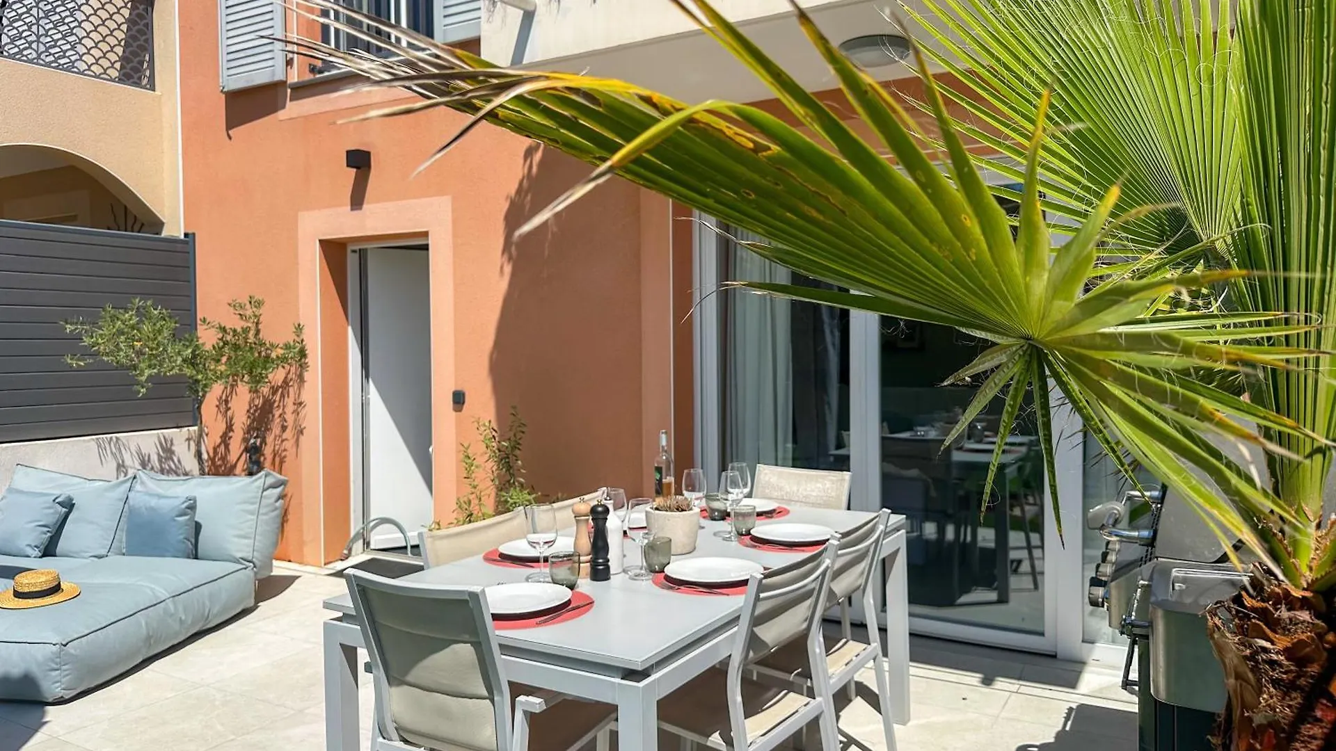 Villa Strelitzia Cavalaire-sur-Mer 0*,  France